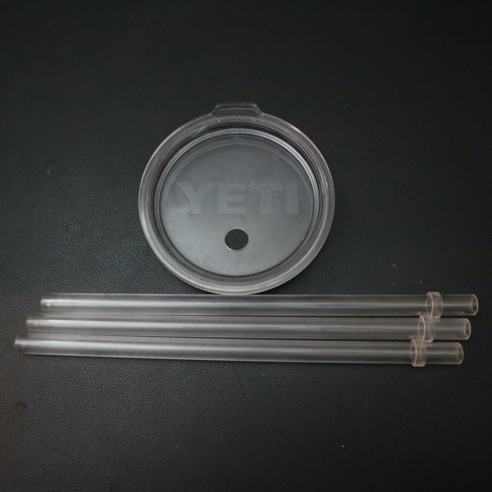 YETI Rambler Tumbler Straw Lid with Two Extra Replacement Straws